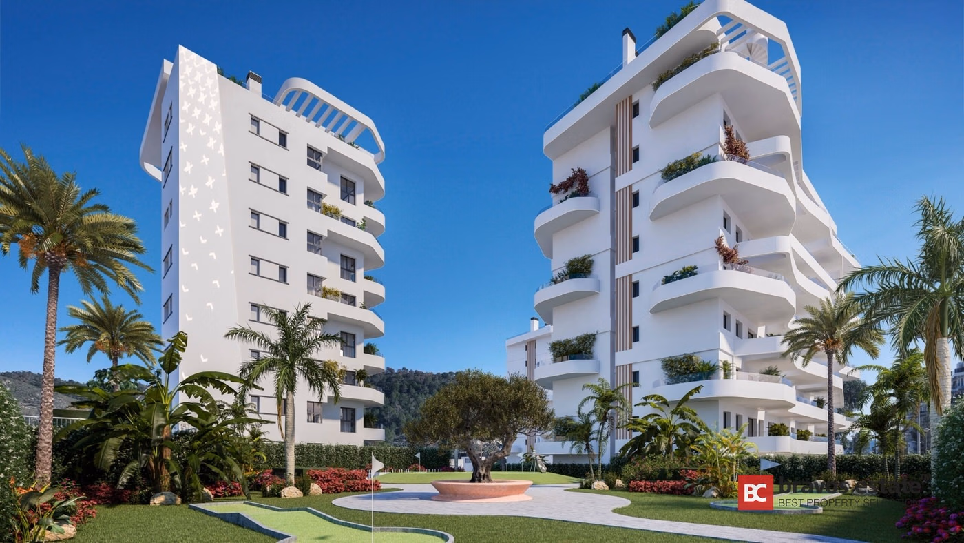 Корпуса Alonis Living, вид из садов