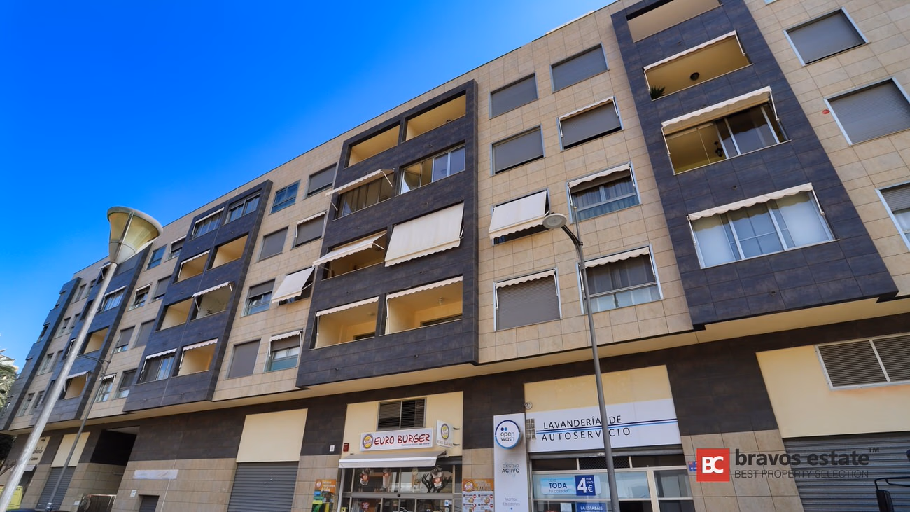 Апартаменты рядом с морем, 3 спальни в Эль Кампельо · 119 m² - 1