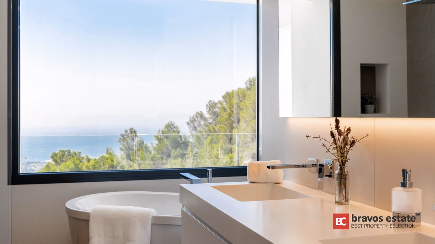 Двухэтажная вилла с видом на море в Altea Hills - 24