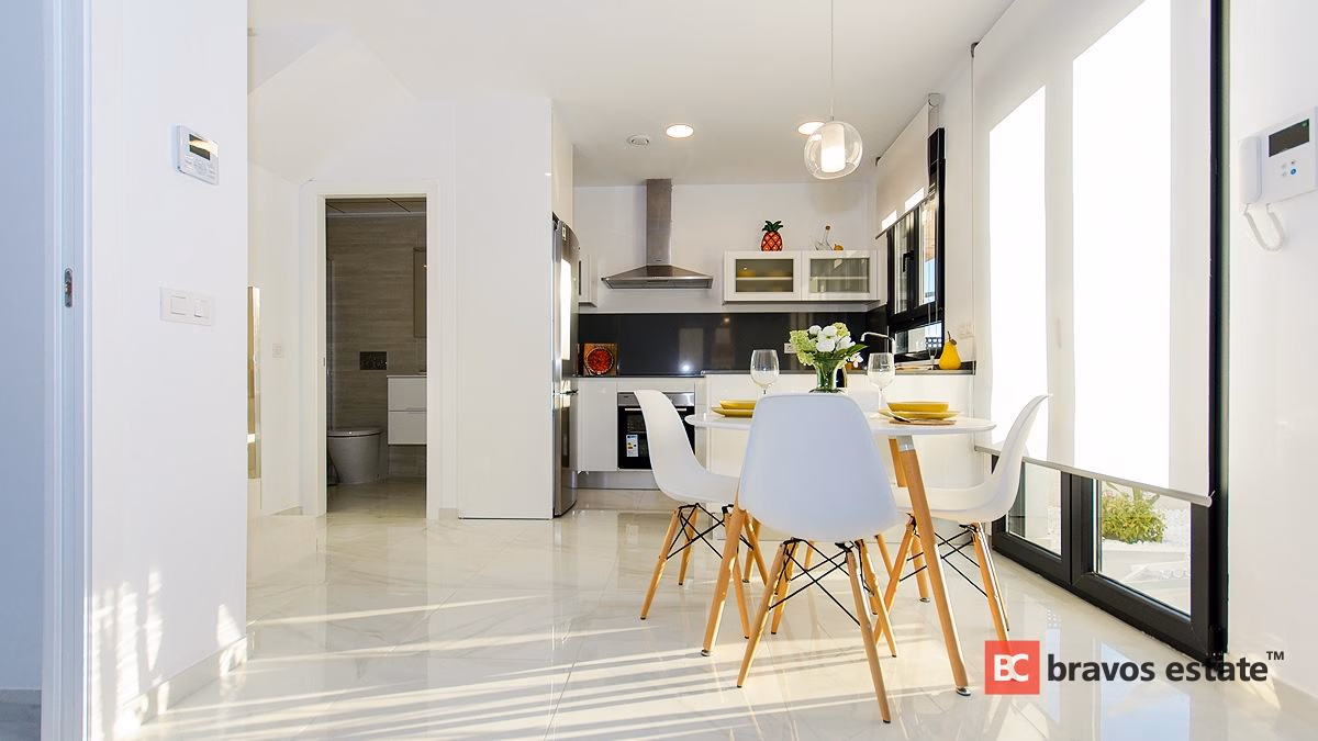 Новая вилла, 3 спальни в Полопе · 125 m² - 2
