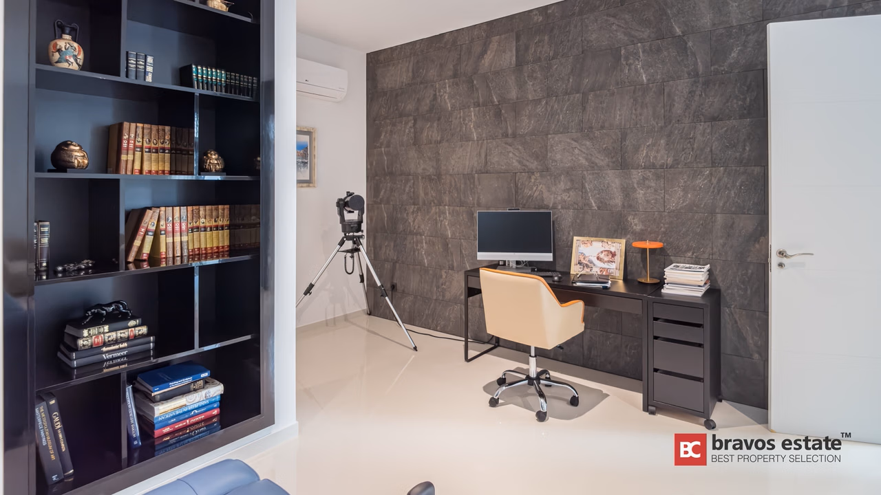 Вилла с 5 спальнями в Sierra Cortina, Финестрат, 450 м² - 33